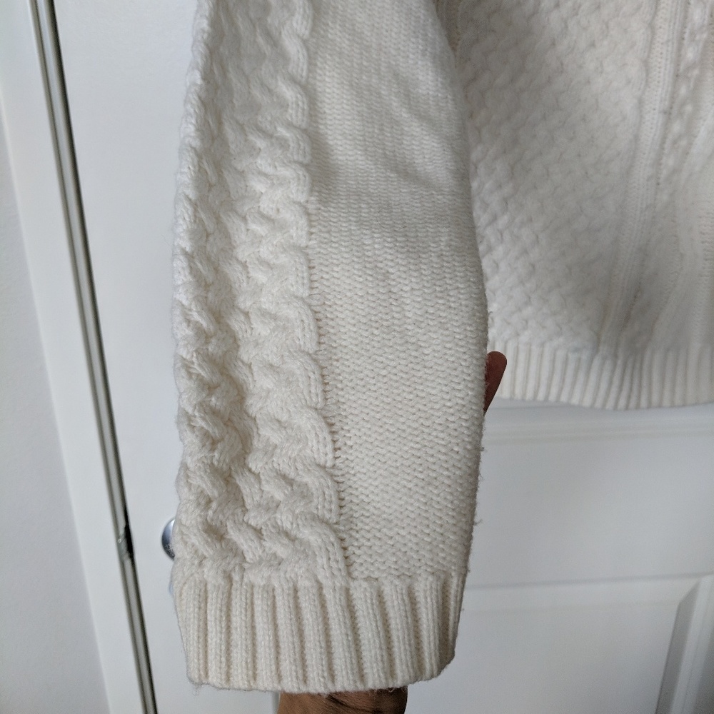 ⭐Soft Cable Chunky Knit Ivory White Sweater - Picture 4 of 8